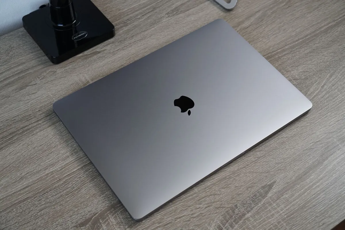 MacBook Pro 16" 2019 i7-9750H | 16GB | 512GB | 4GB - Image 4