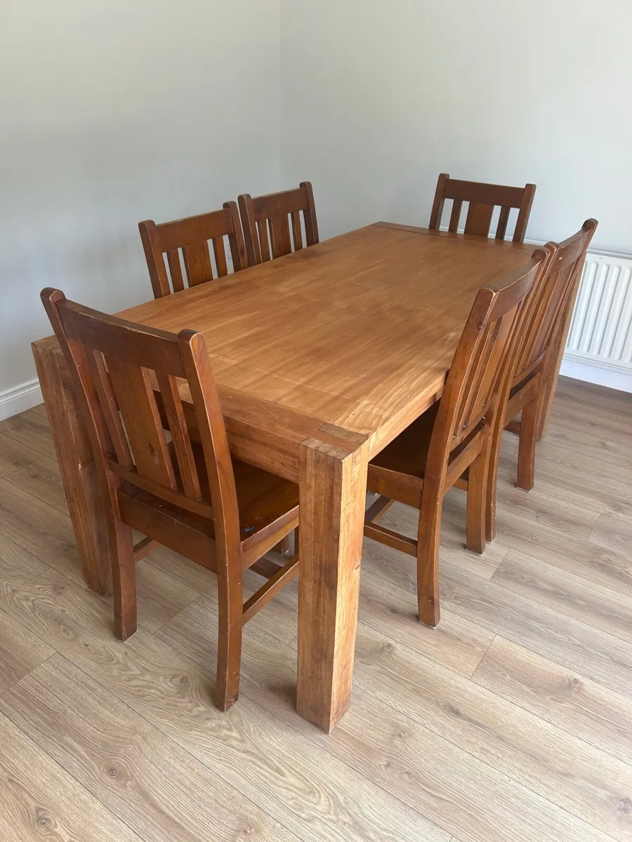 Kitchen table and chairs - Image 2