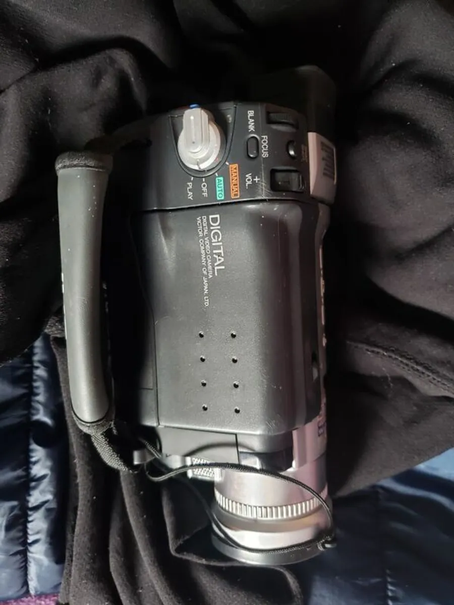 jvc camera - Image 1