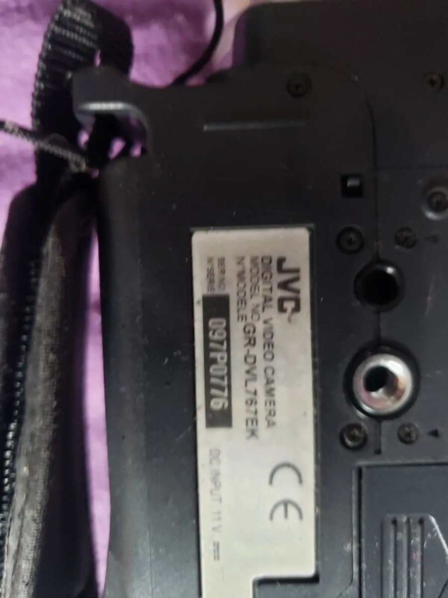 jvc camera - Image 2