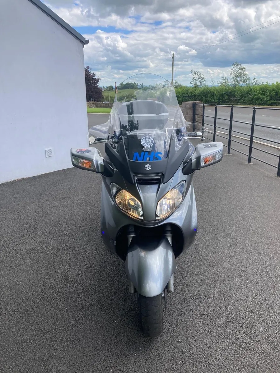 2011 Suzuki Burgman 650 Executive - Image 1