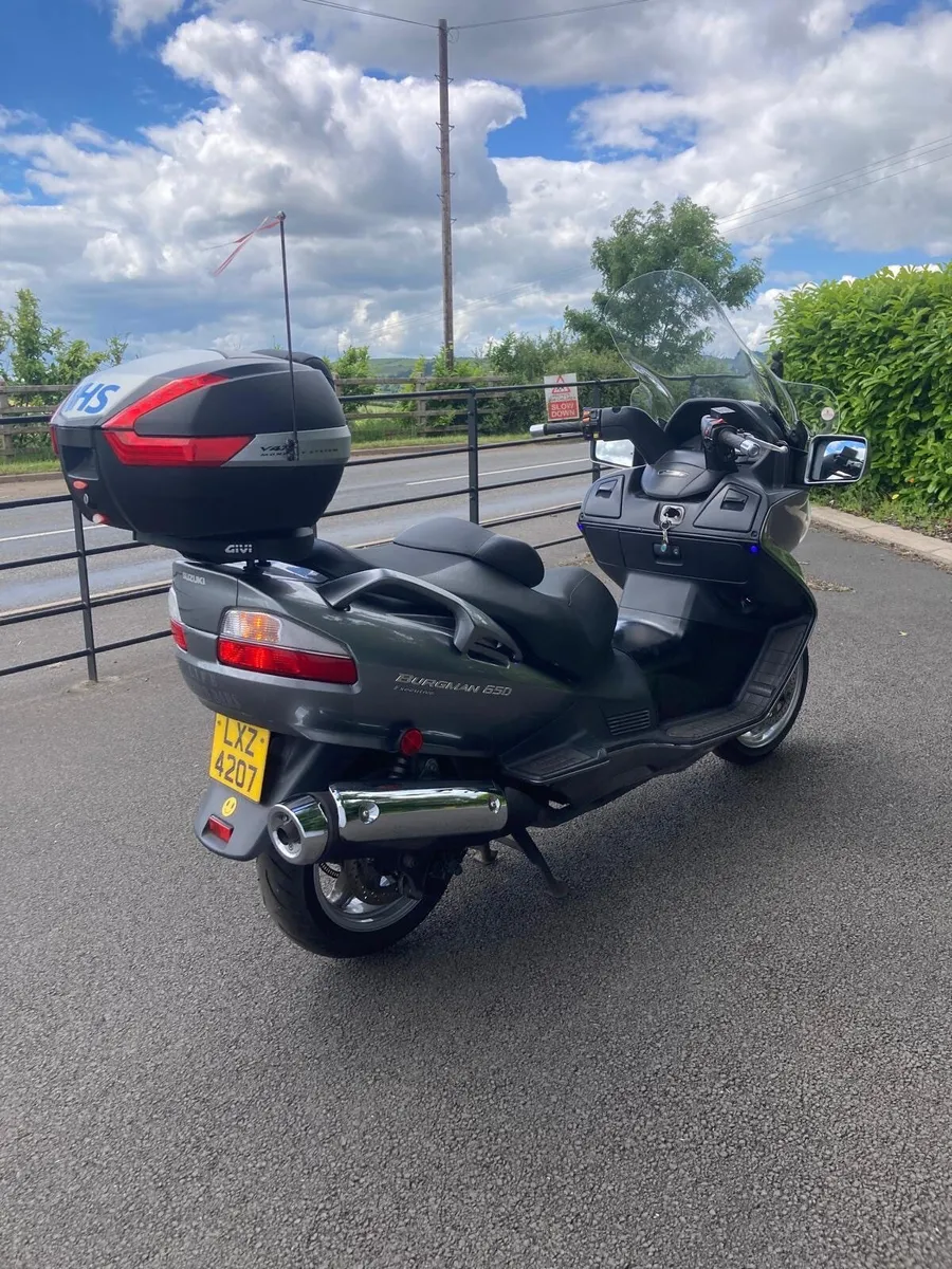 2011 Suzuki Burgman 650 Executive - Image 4