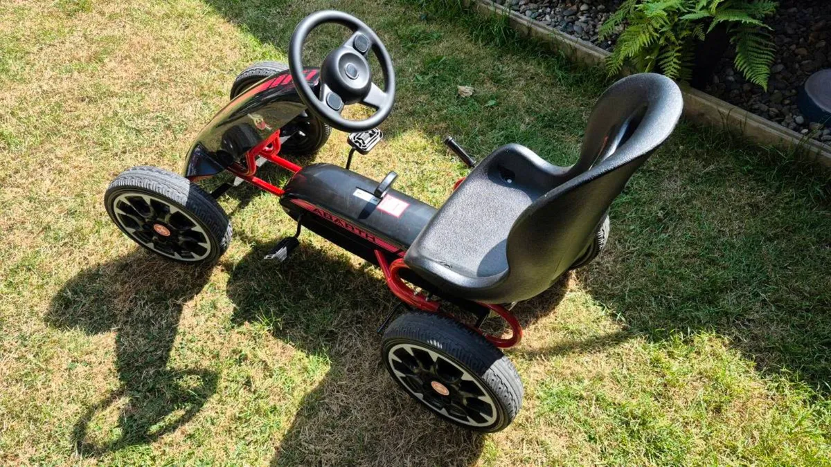 Abarth Pedal Go-kart - Black & Red - Image 4