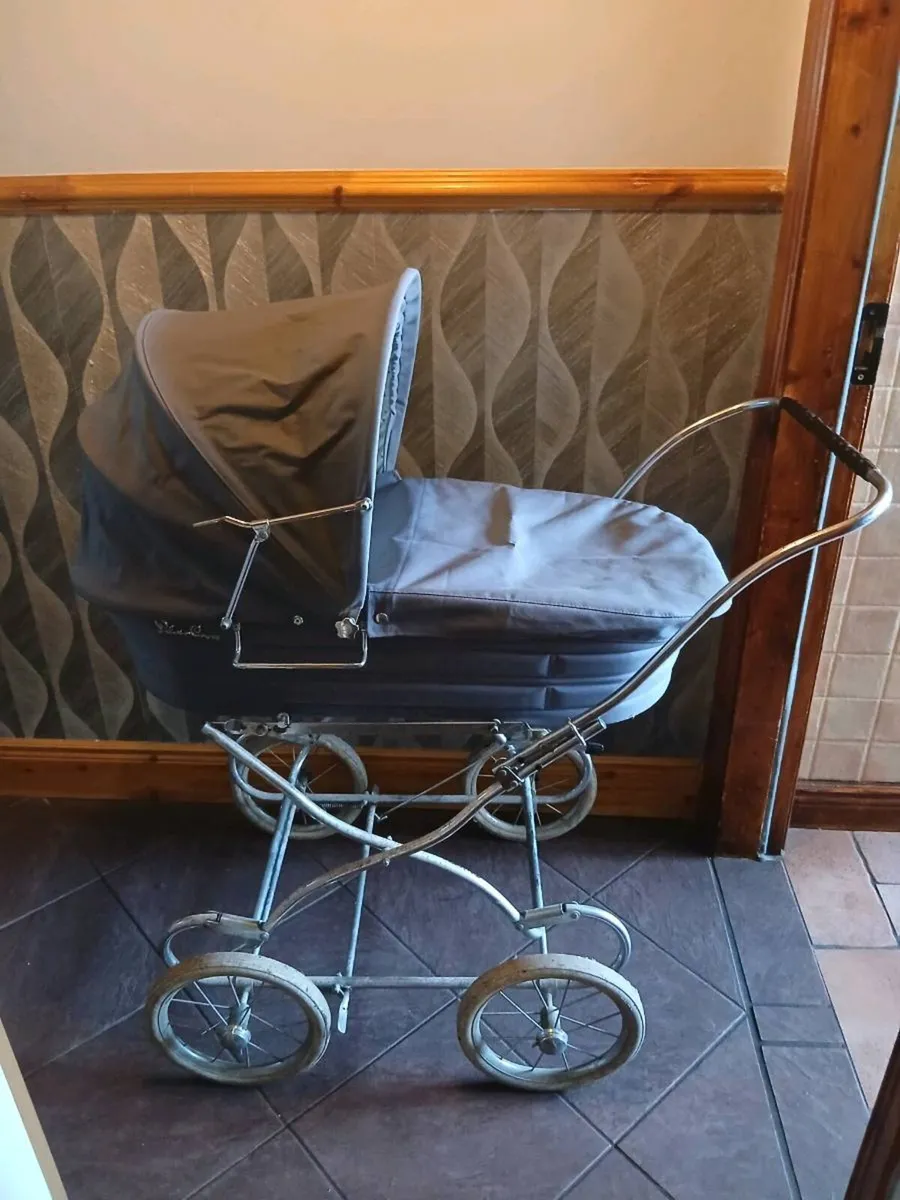 Silvercross pram - Image 2