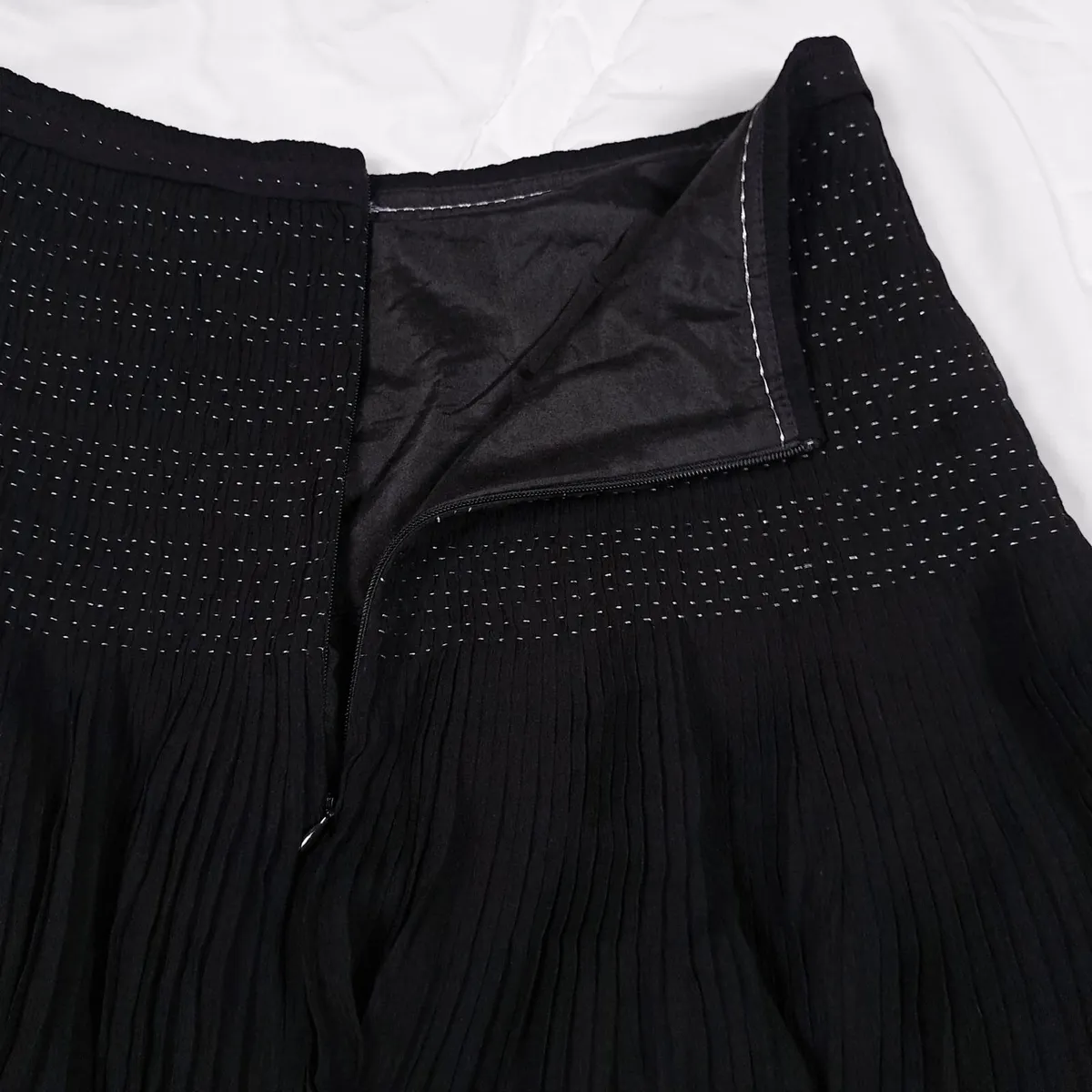Hugo Boss Black Chiffon Silk Mini Skirt 6UK - Image 4
