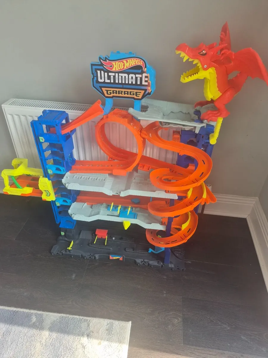 Kids hot wheels garage - Image 2