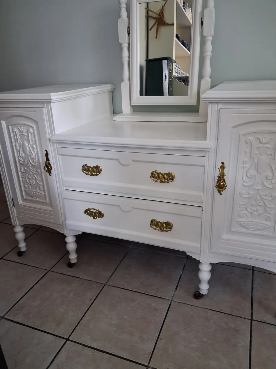 Dressing Table - Image 2