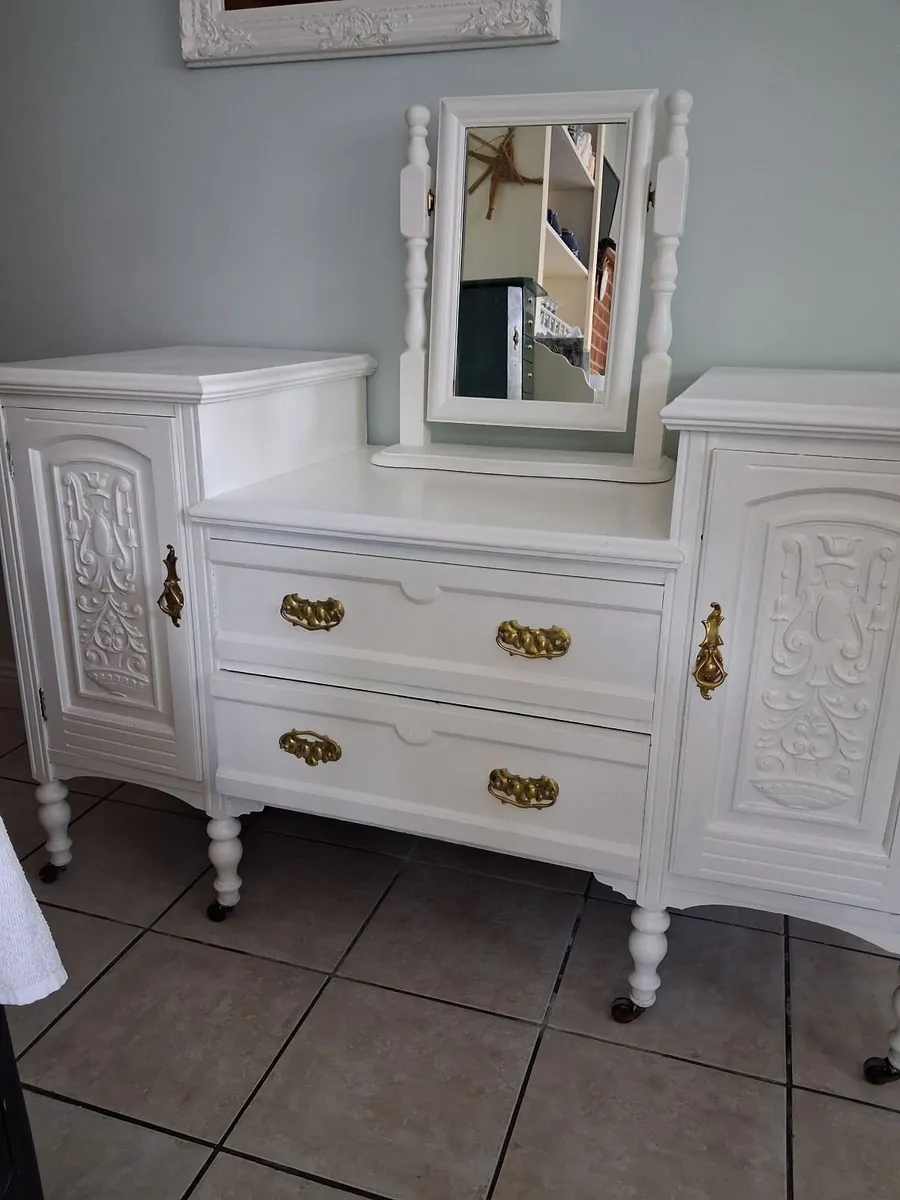 Dressing Table - Image 4