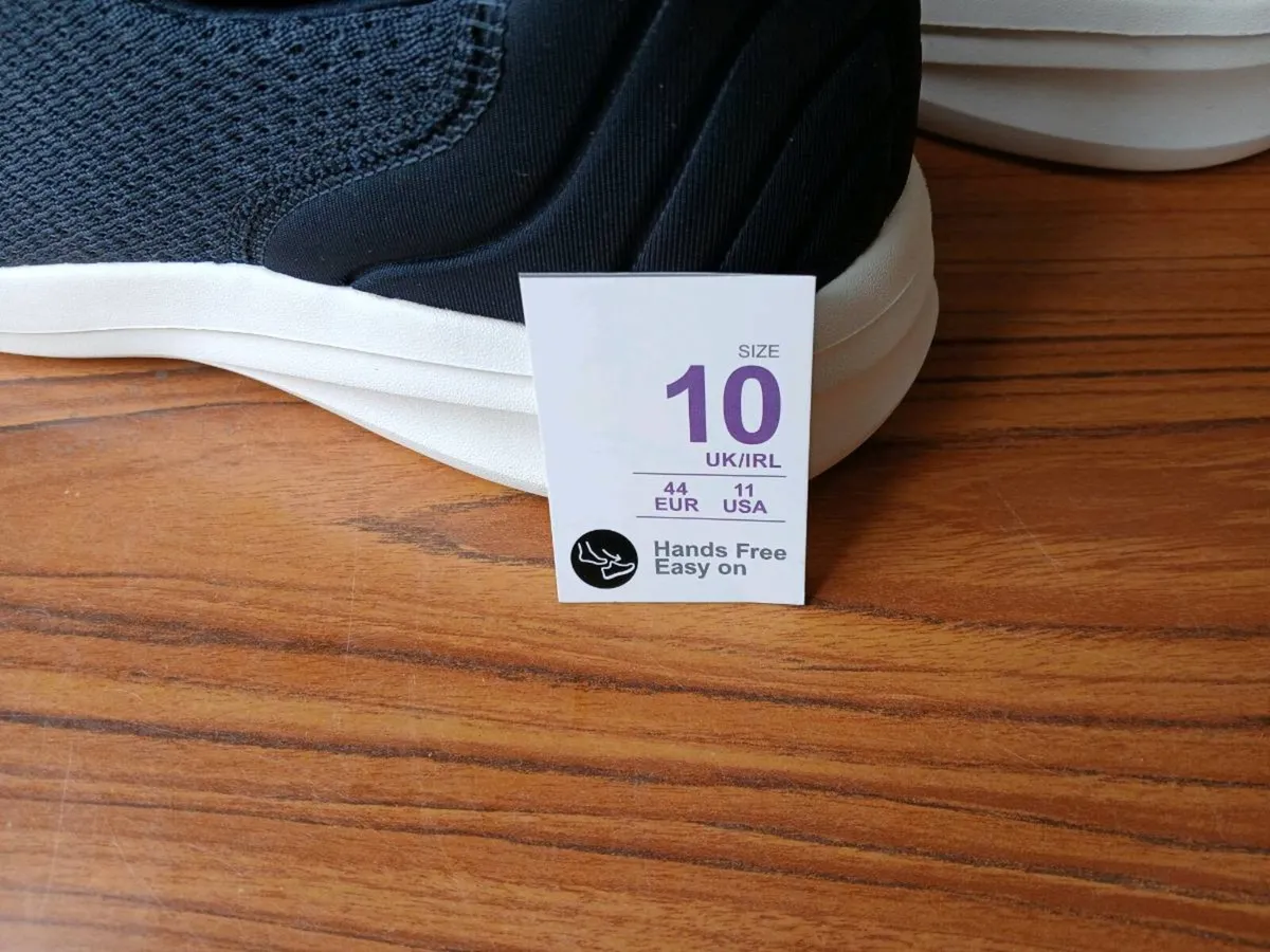 New gents summer walking shoes size 44. - Image 3