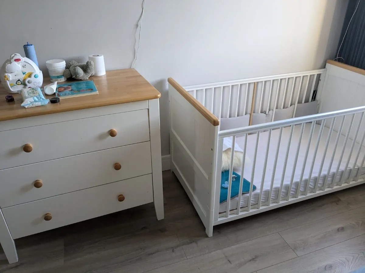 Cot bed 70x140 with mattress and covers