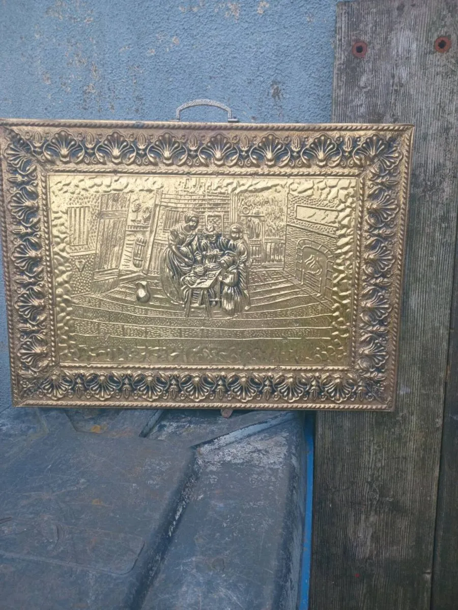 Old brass fire gaurds/ wall plaques - Image 3