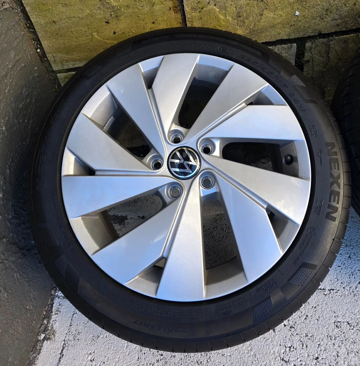 Volkswagen Golf 2026  Genuine Alloy Wheels - Image 3