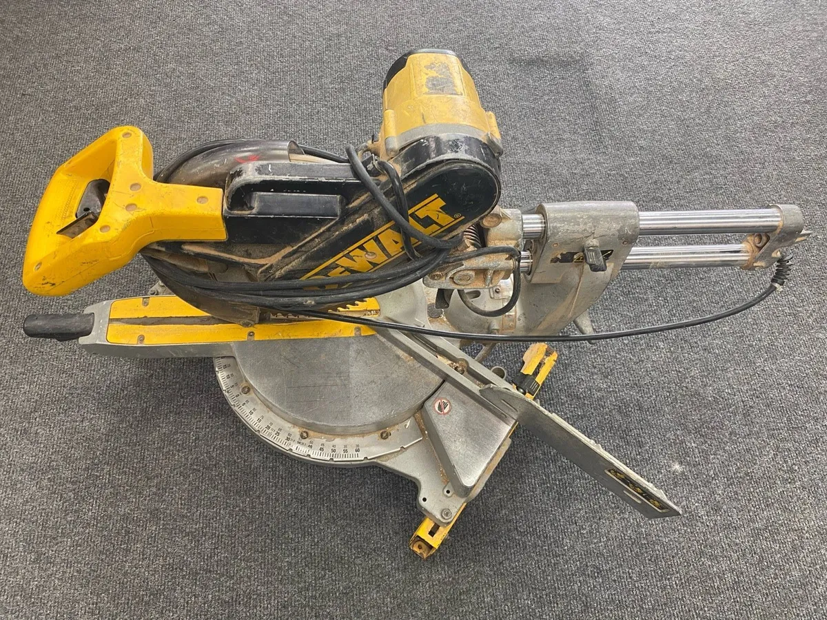 DeWalt Chop Pull Saw - Image 1