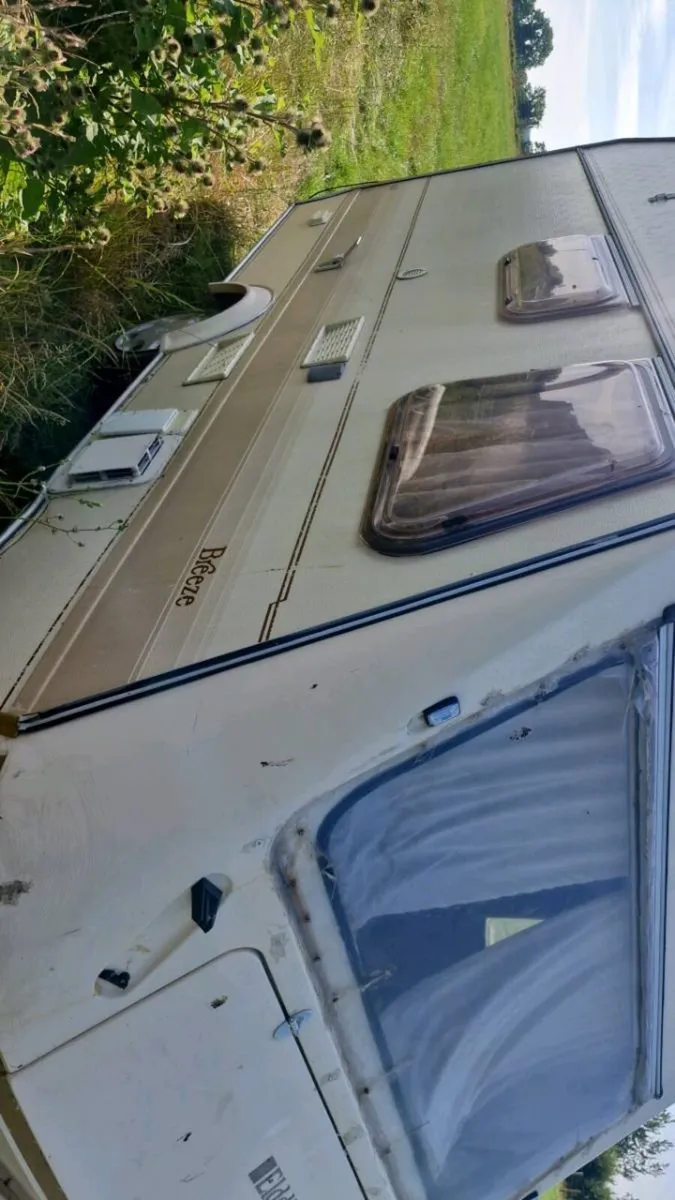 Caravan - Image 4