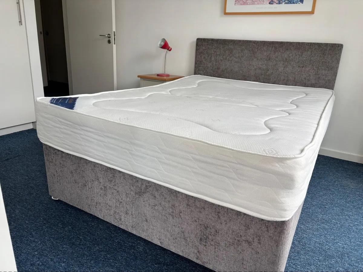 Two stunning double beds - excellent condition! - Image 1