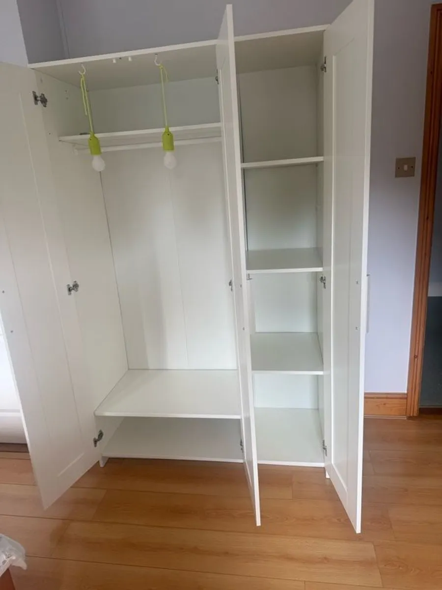 wardrobe - Image 2