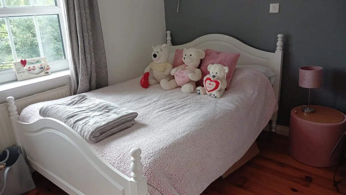 Sofa, bed, coffee table - Image 1