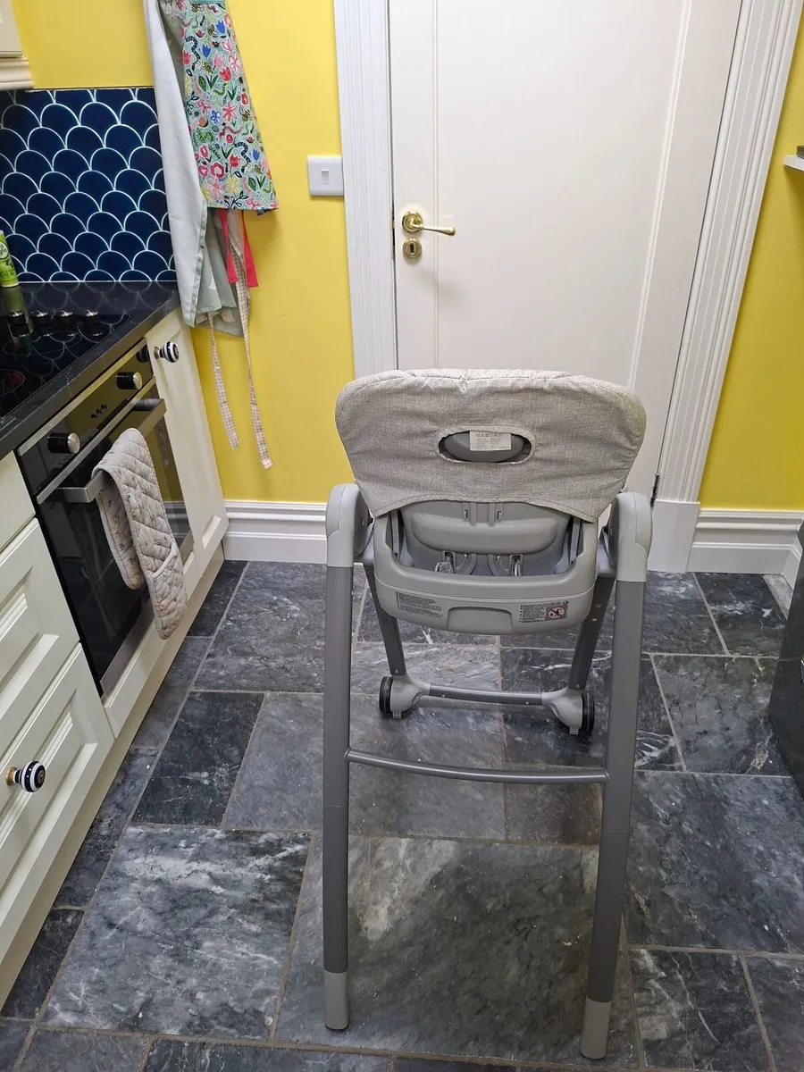 Joie Highchair with Detachable Tray - Image 2