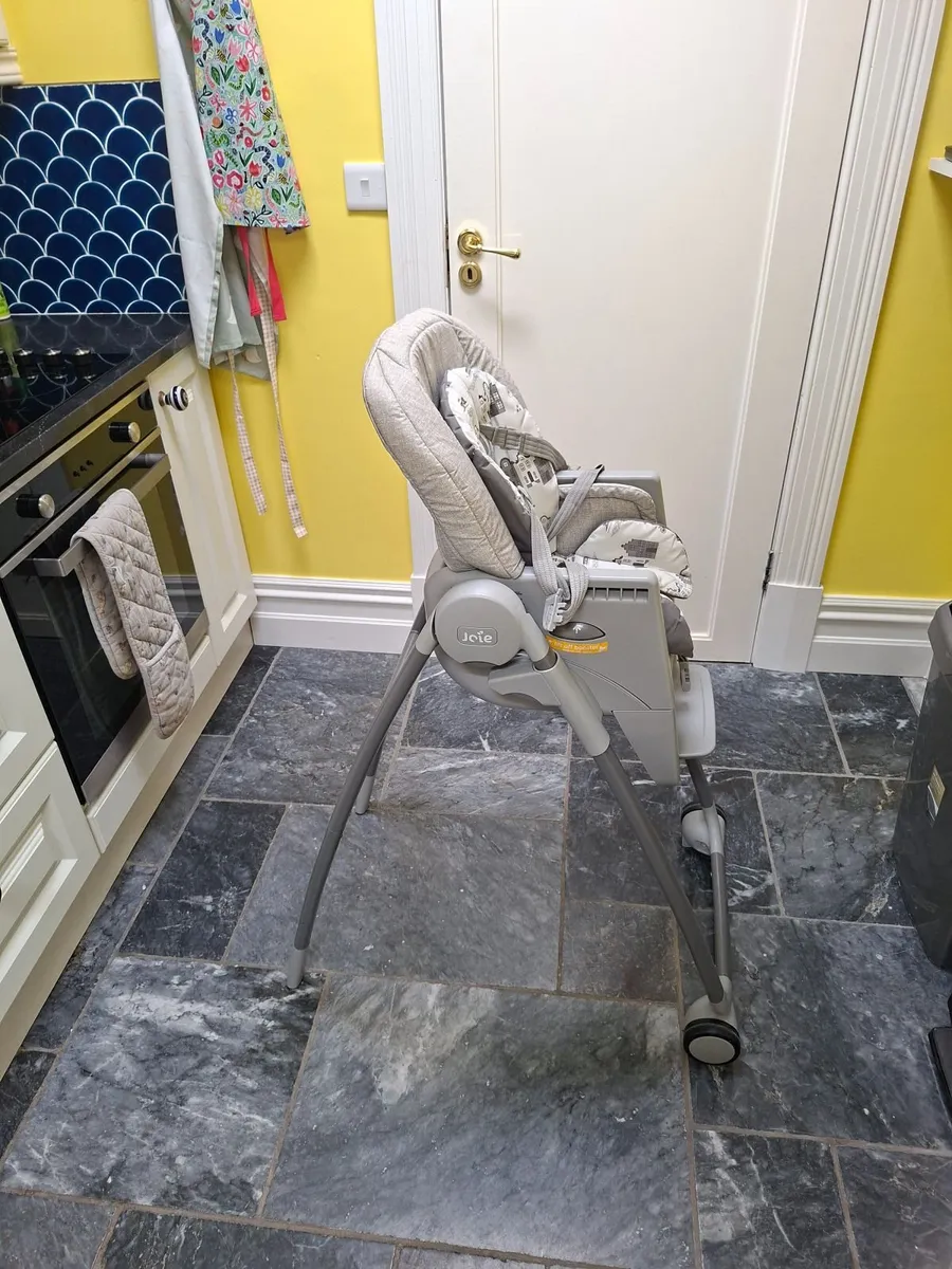 Joie Highchair with Detachable Tray - Image 4
