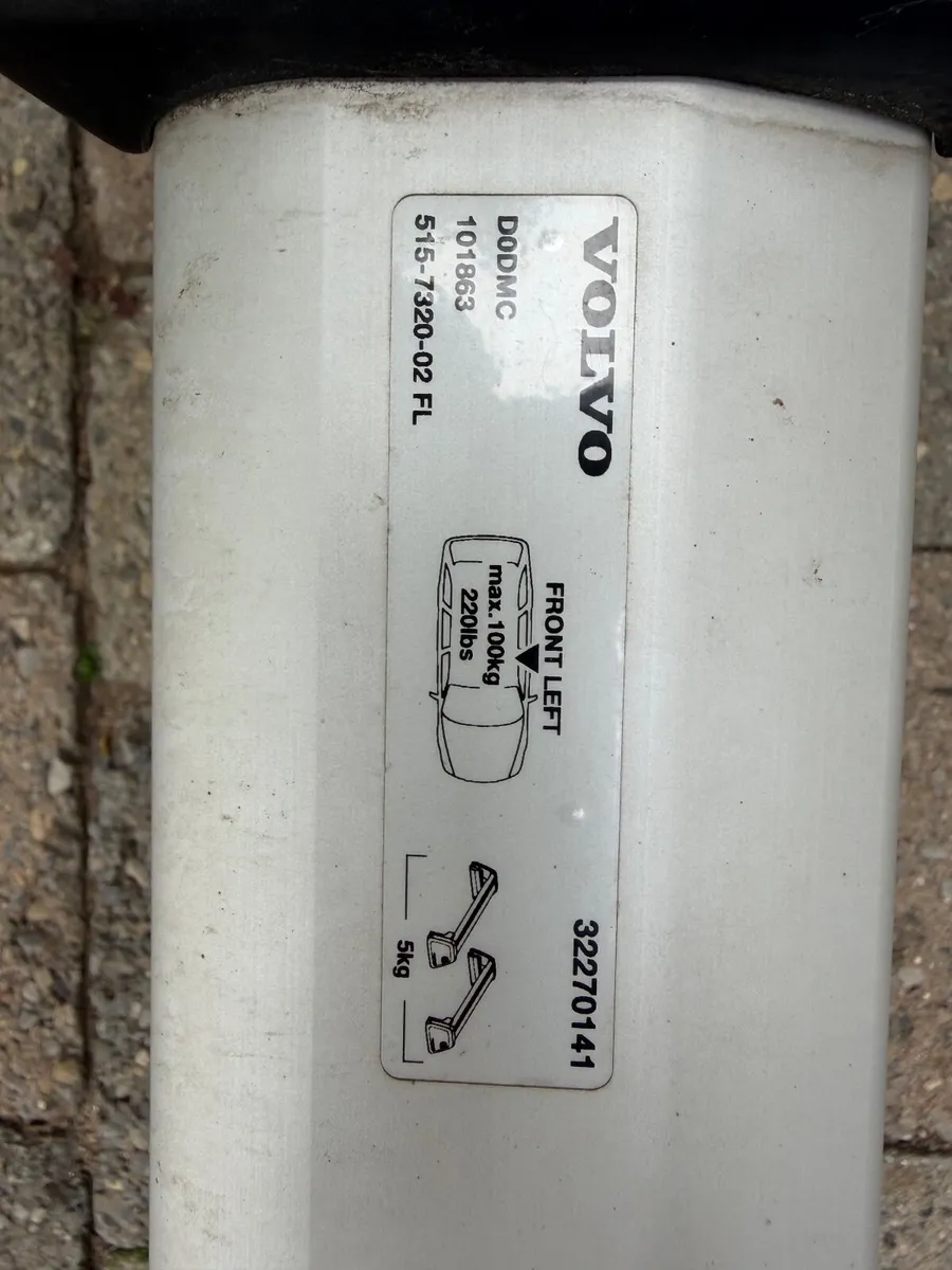 Genuine Volvo XC90 Roof Bars / Cross Bars (2016+) - Image 2