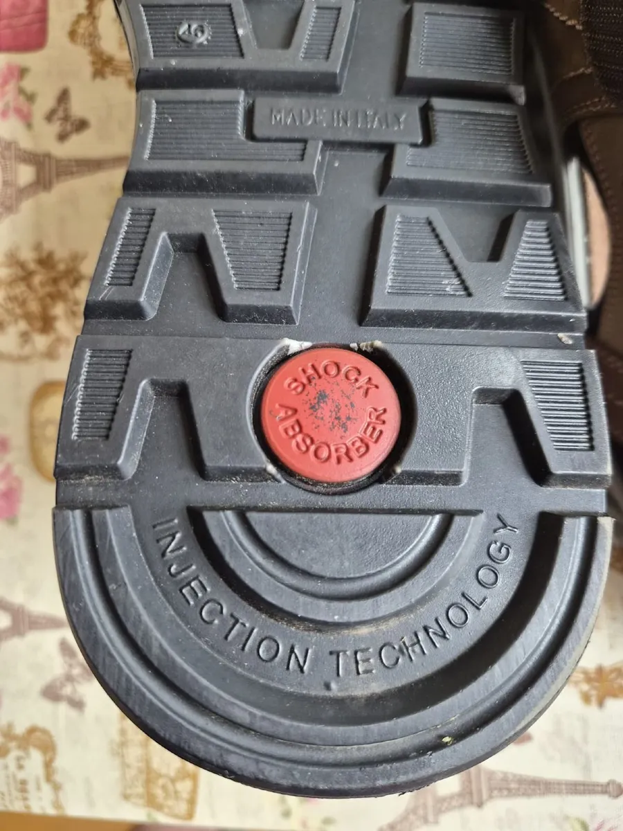 sandals - Image 2