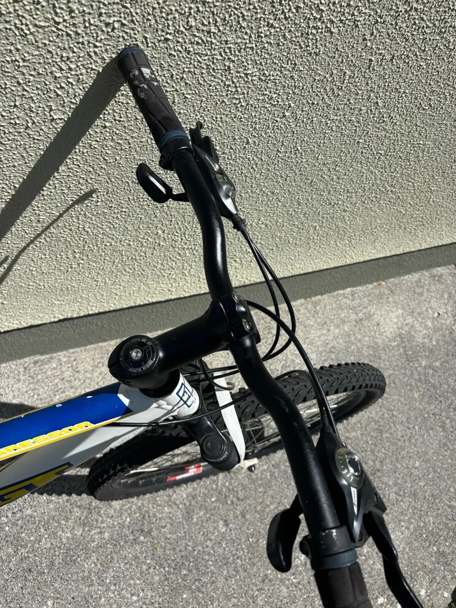 Boys Mountain Bike - Image 3