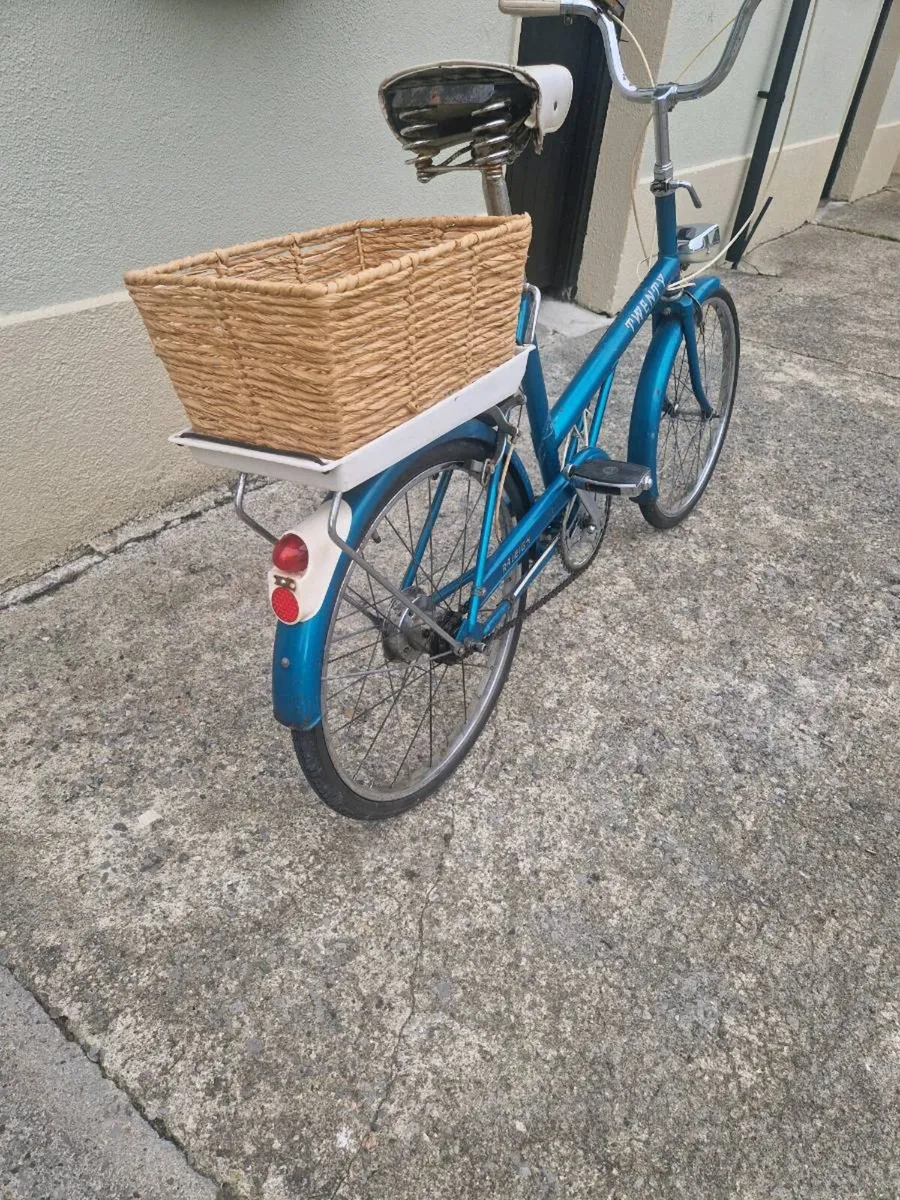 Raleigh twenty 3 speed special - Image 2