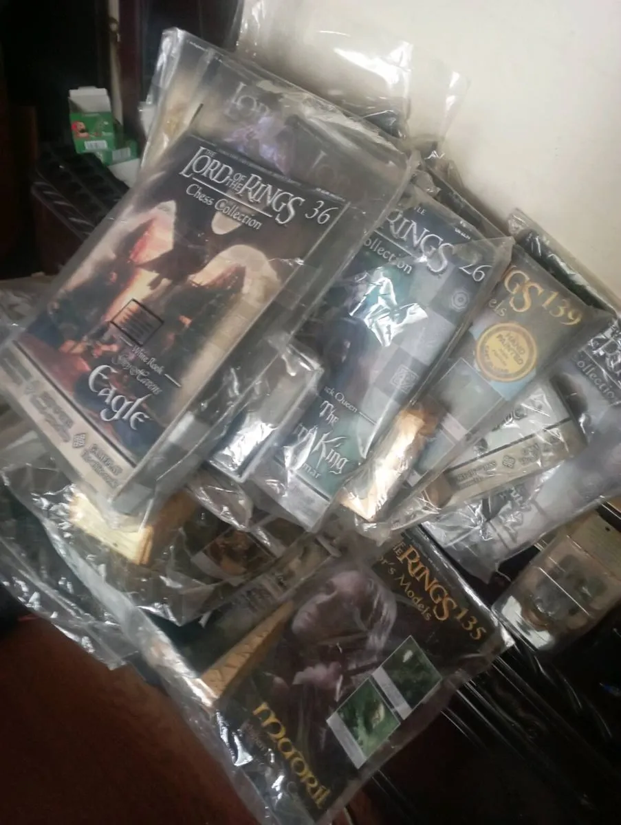 LORD OF THE RINGS CHESS & BOARD  SET. - Image 4