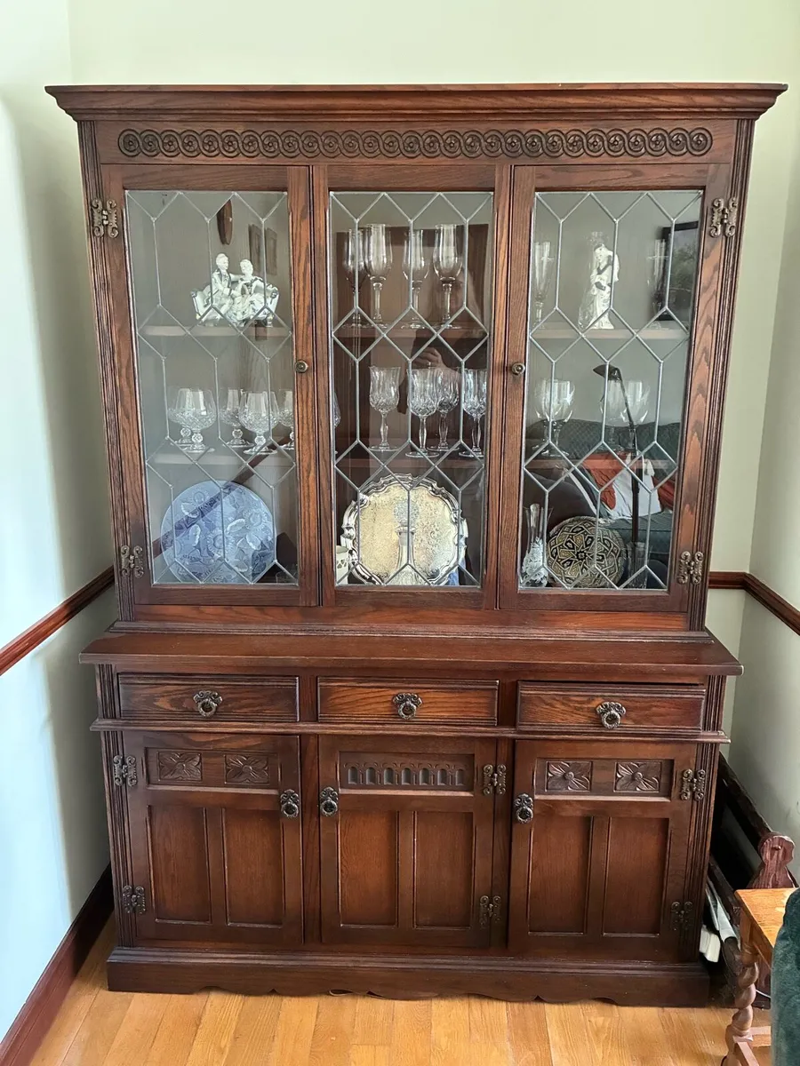 Display Cabinet - Mahogany