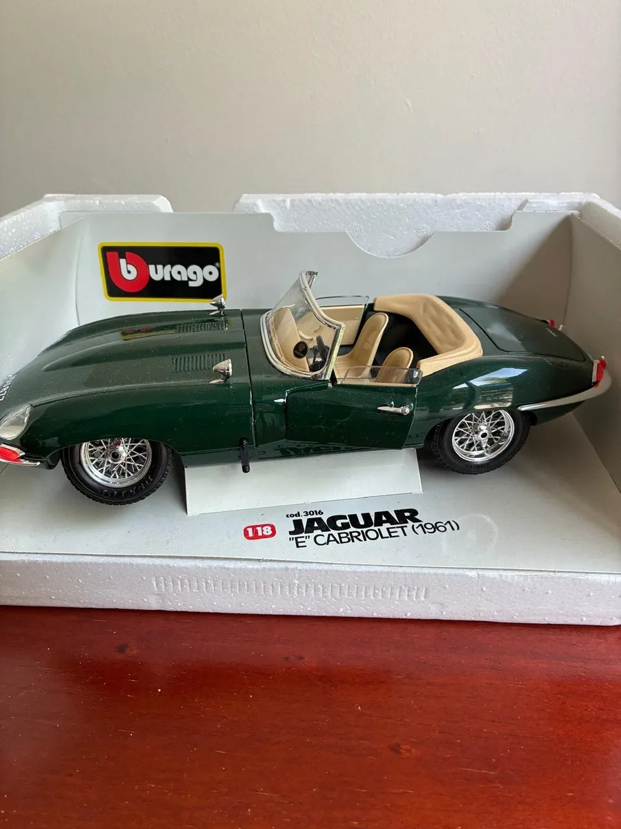 Collector Toy Car - Image 3