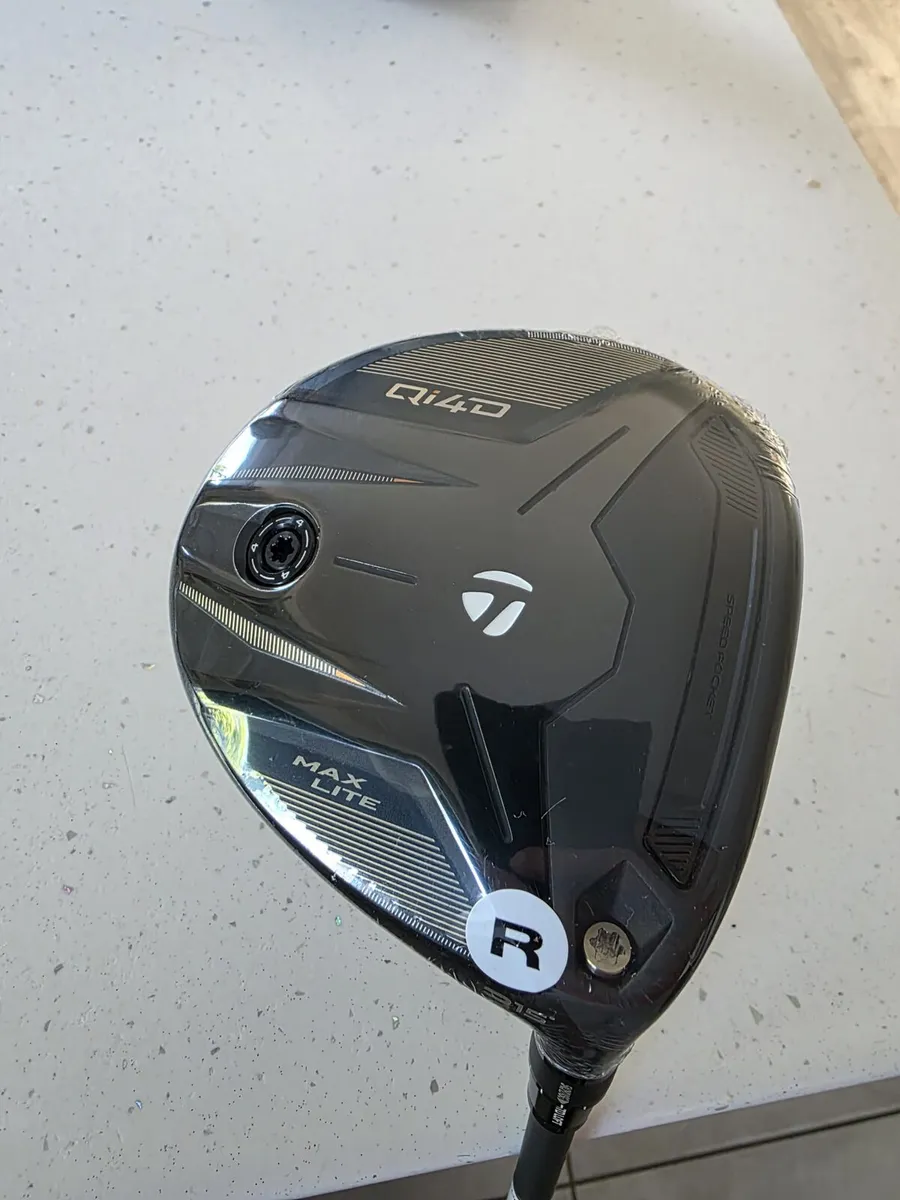 Golf Club. New Taylor Made Qi4D Max Lite 3 Wood - Image 1