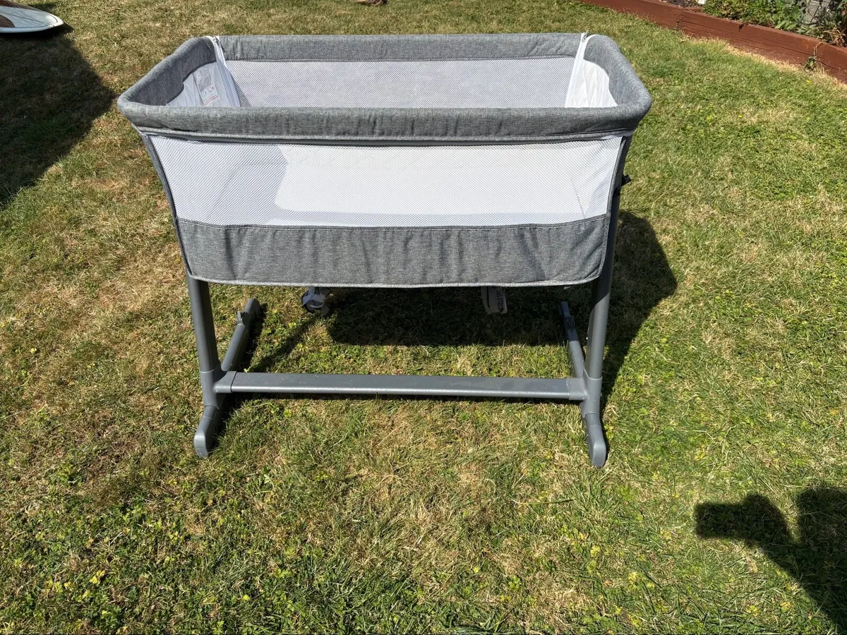 Babylo Co-Sleeper - Image 3