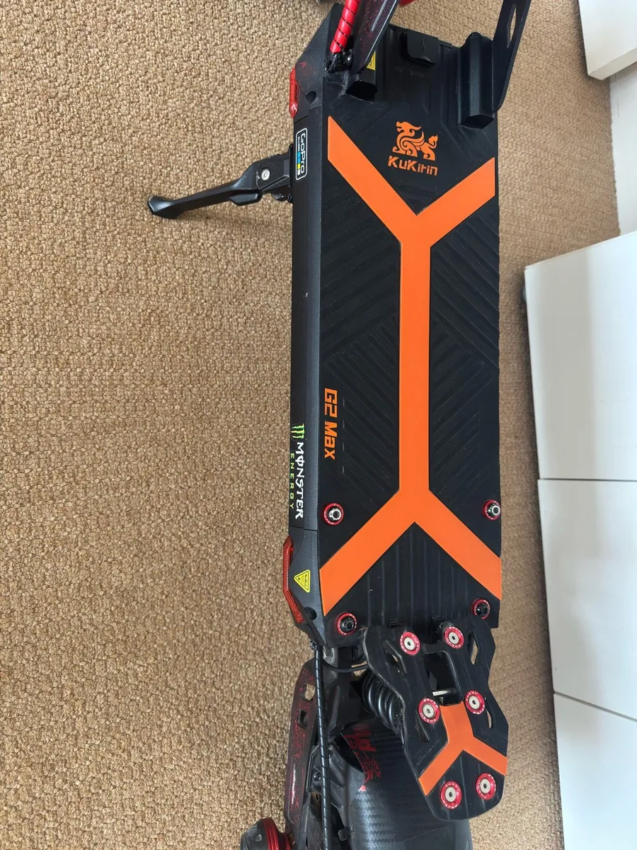 KuKirin G2 MAX Electric Scooter - Image 3