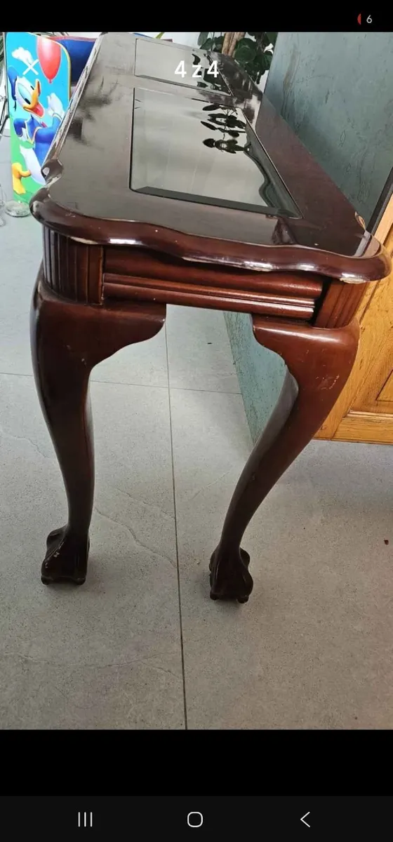 Vintage Mahogany Chippendale Glass Top Console Sof - Image 4