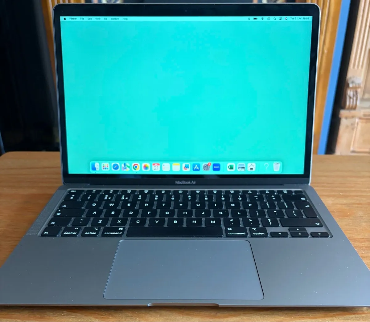 2020 MacBook Air 13-Inch Retina - 256GB - Image 2