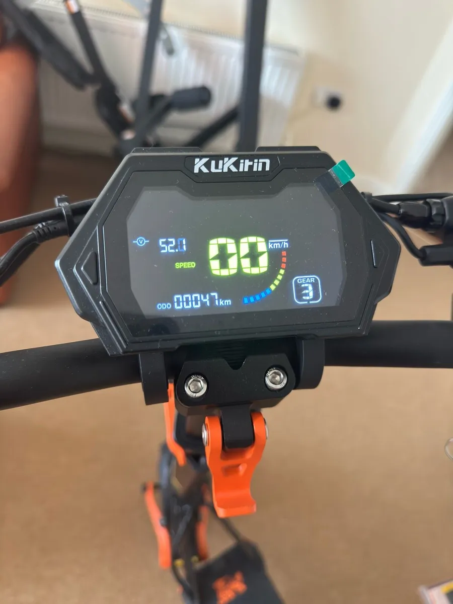 KuKirin G2 Pro VMP Electric Scooter - Image 1