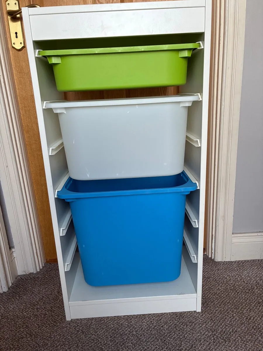 Storage Unit with plastic tubs - Image 1