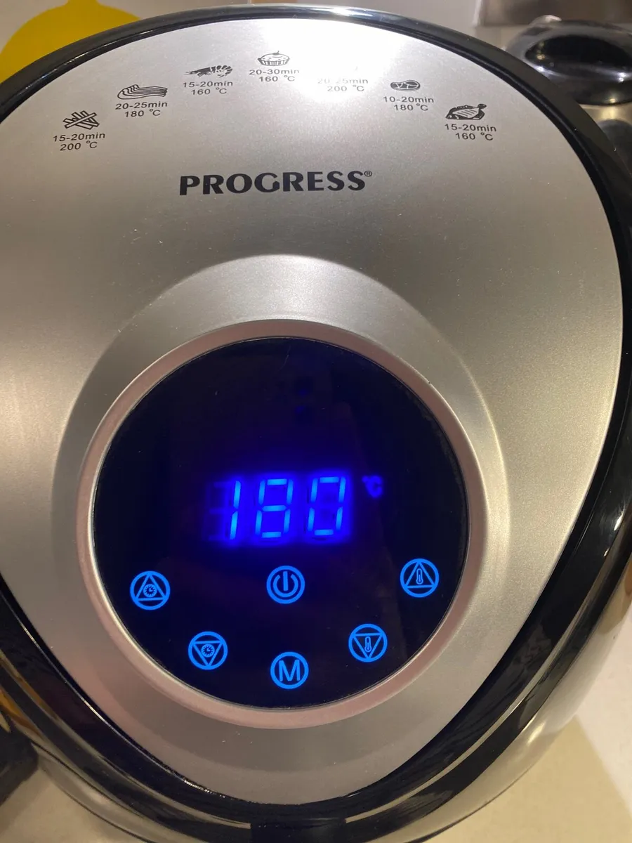 Progress 4.5L Digital Air Fryer - Image 3