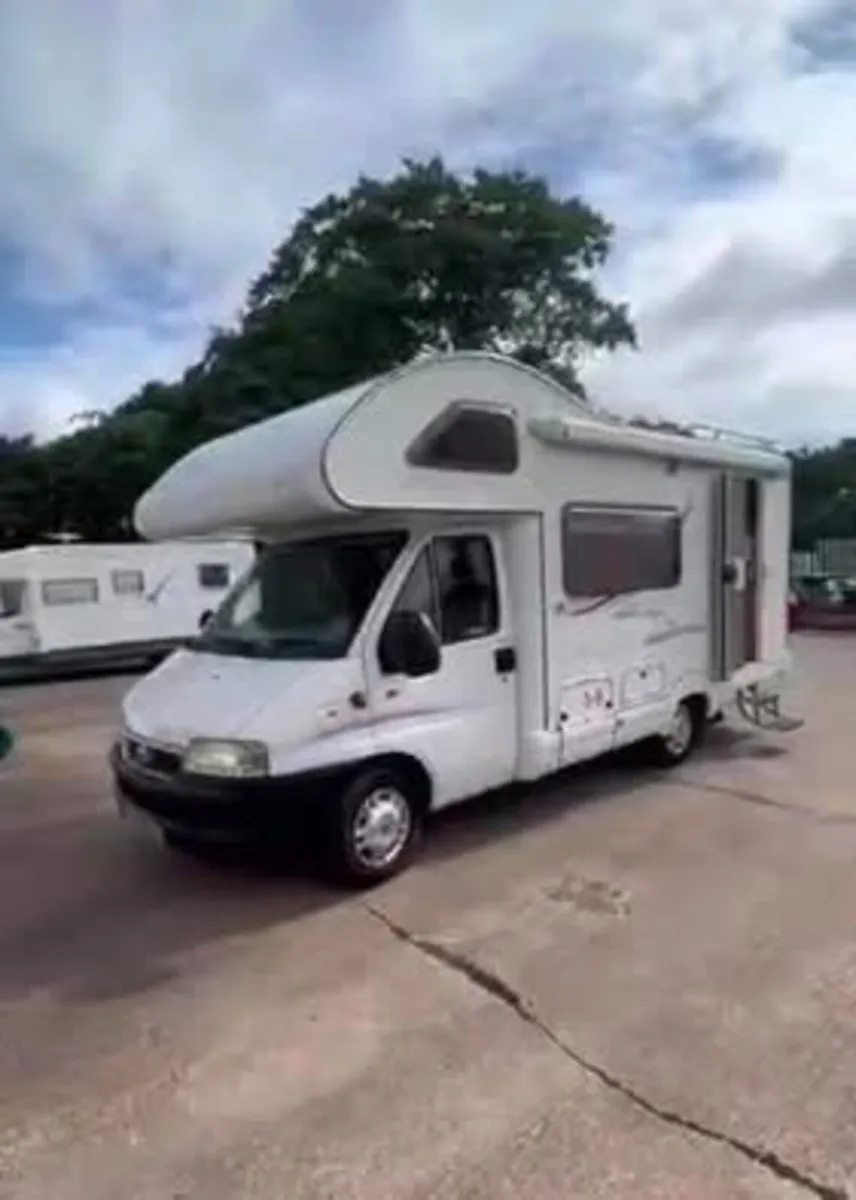 05 motor home - Image 1