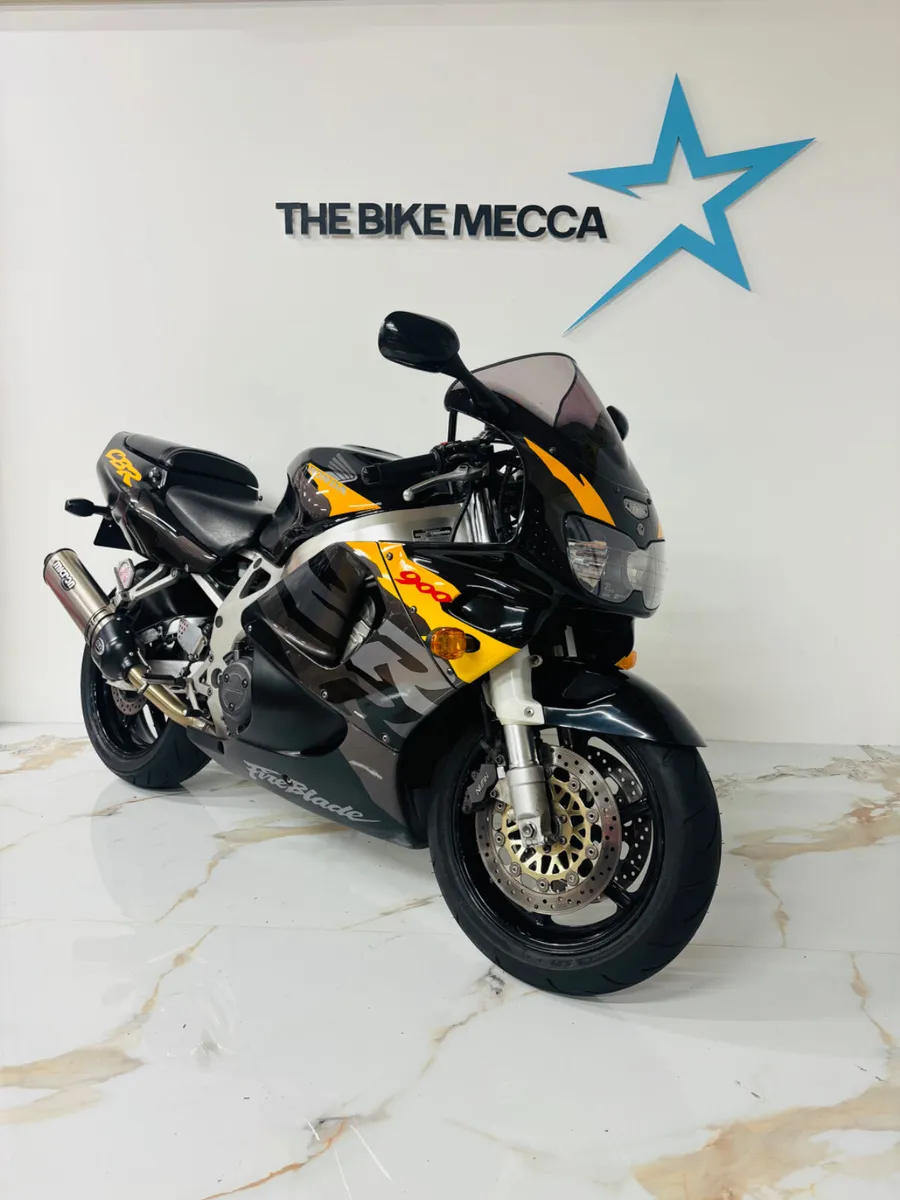 Honda cbr900rr Fireblade - Image 1