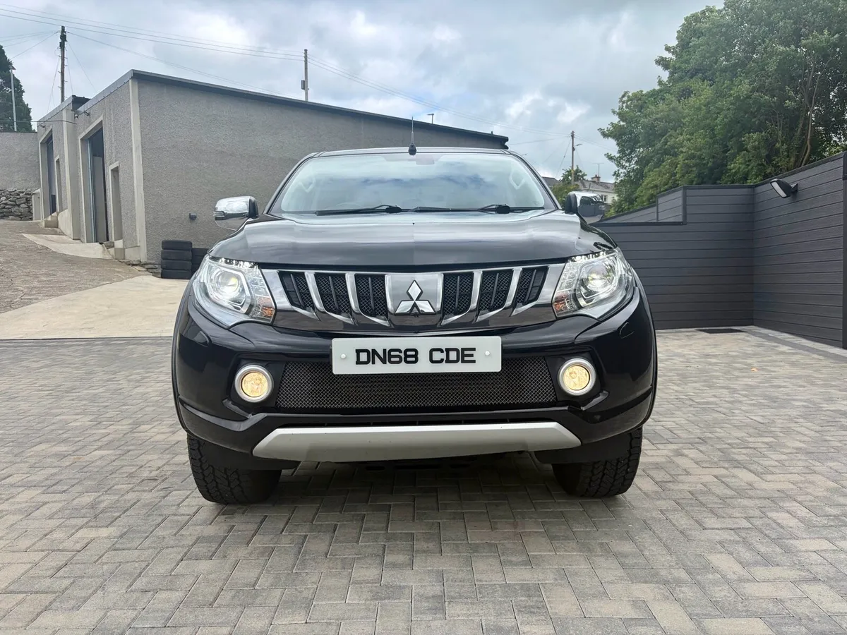 2018 MITSUBISHI L200 2.4 178 BARBARIAN AUTO NO VAT - Image 2