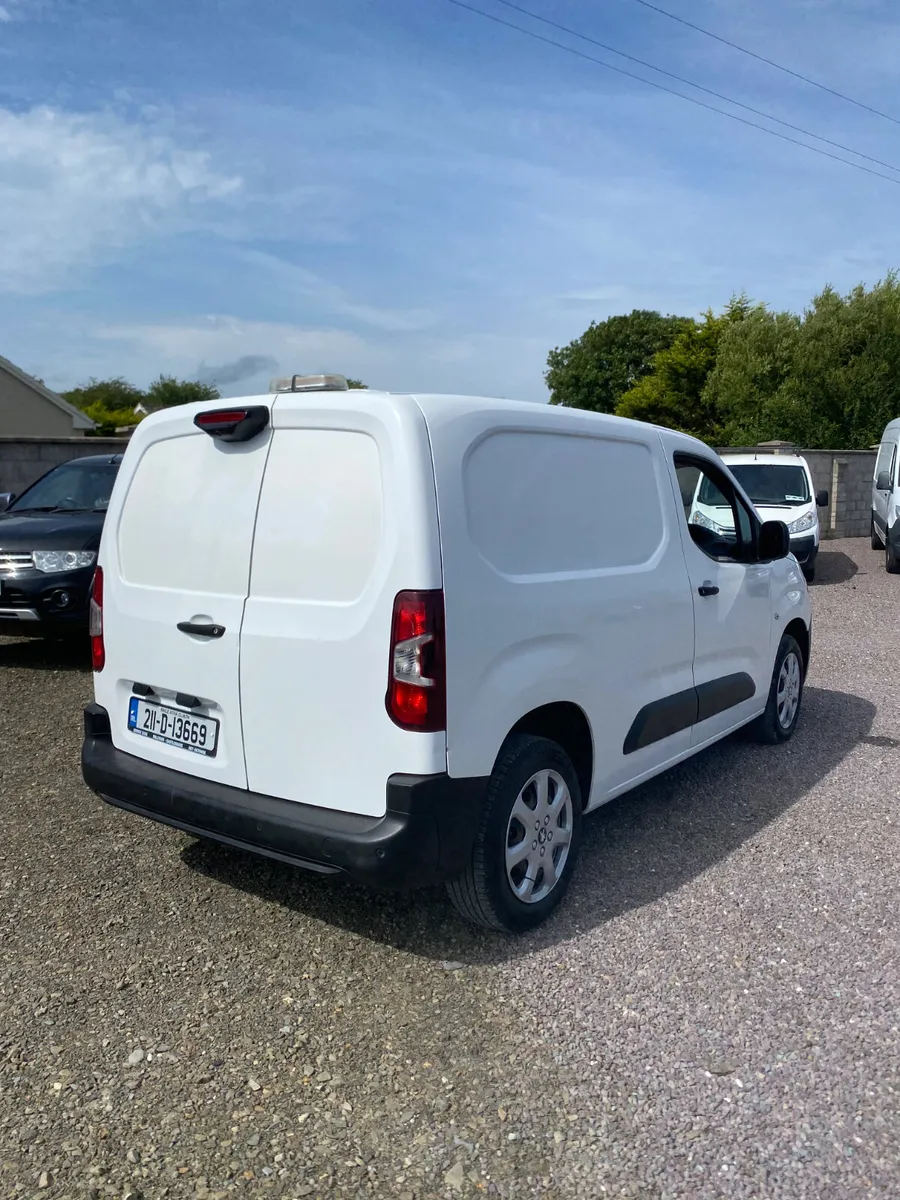 Peugeot Partner 2021 - Image 2