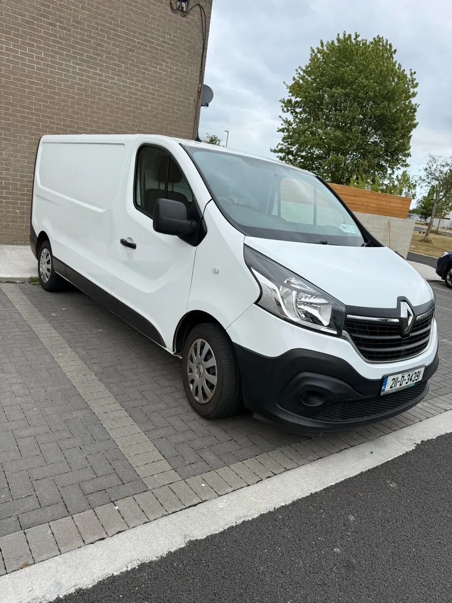 Renault traffic  (no vat ) fresh DOE - Image 3