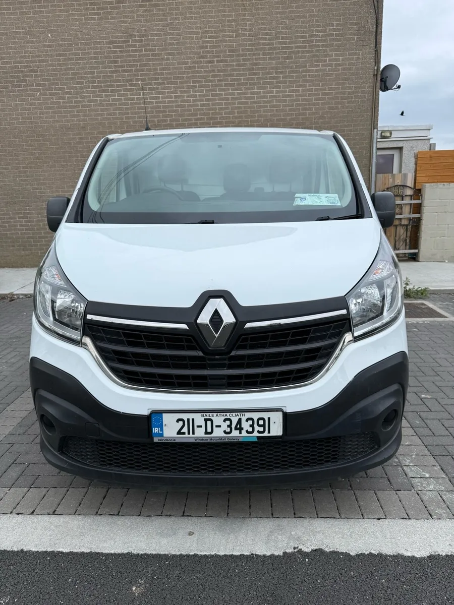 Renault traffic  (no vat ) fresh DOE - Image 1