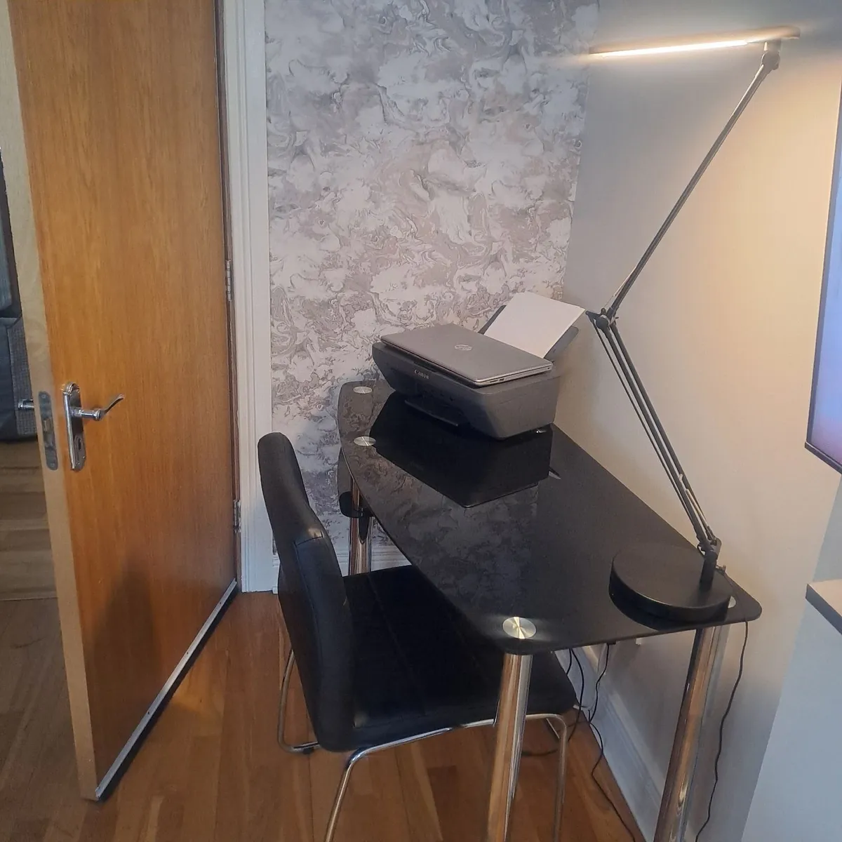Black and chrome office desk lamp and chair - Image 1