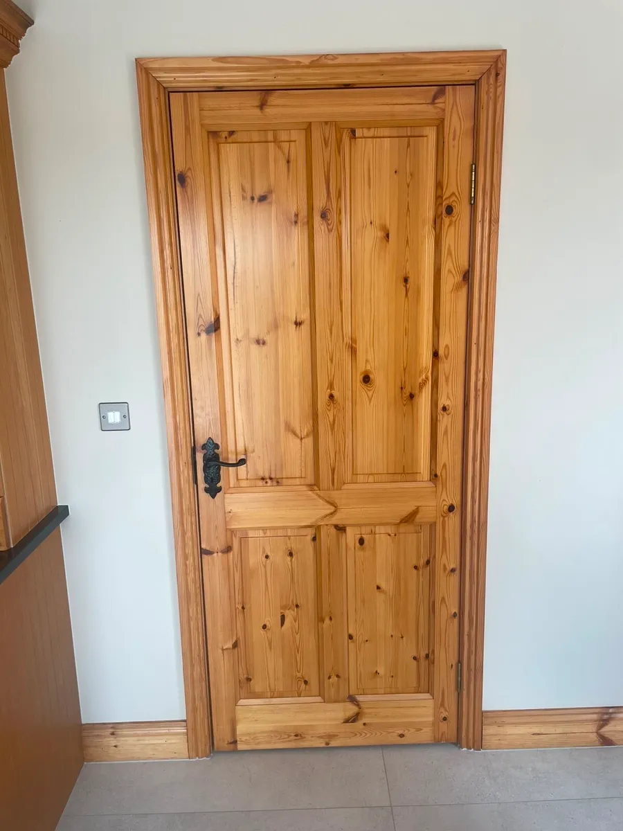 Inside doors - Image 2