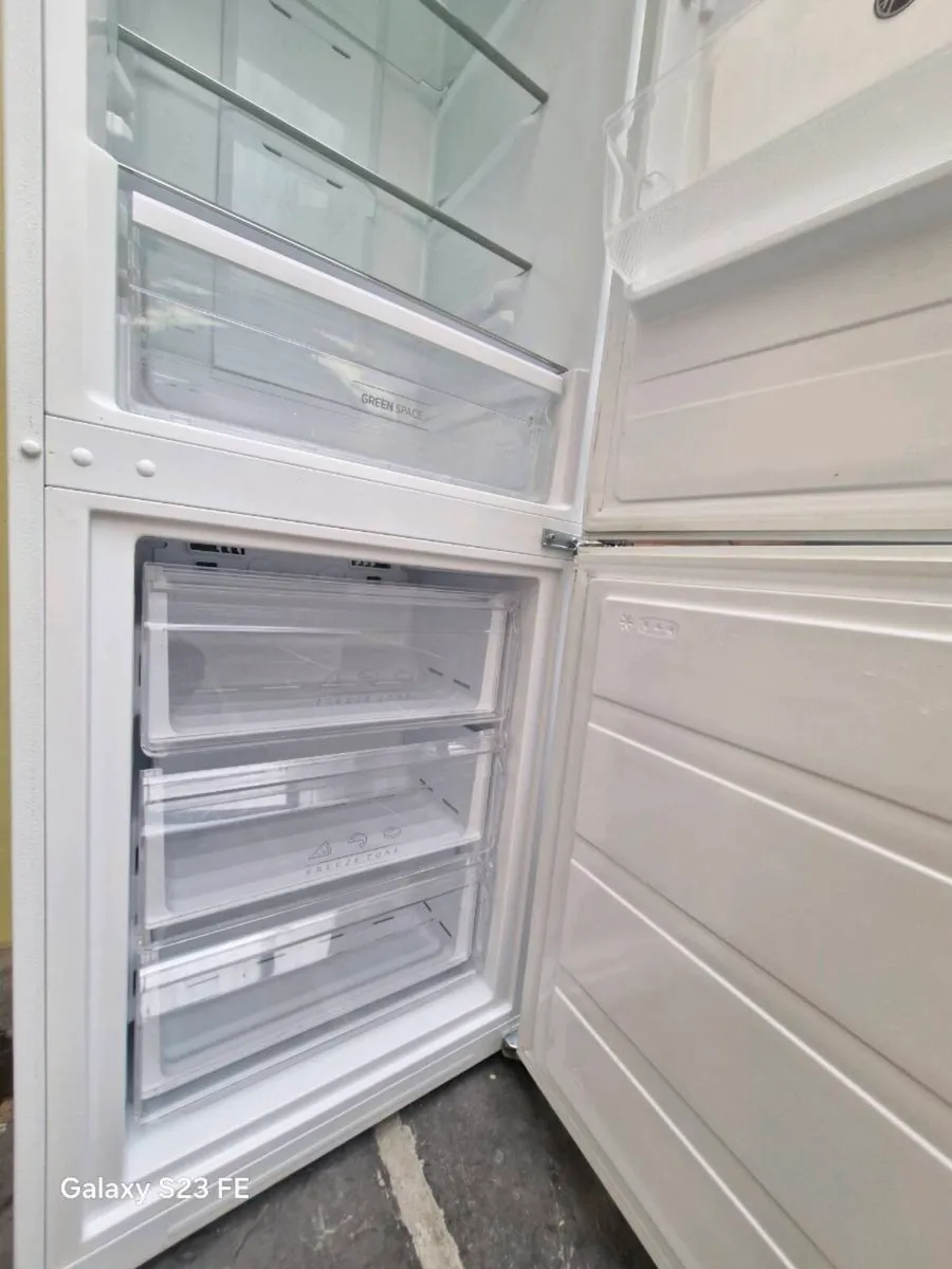 Fridge freezer - Image 2