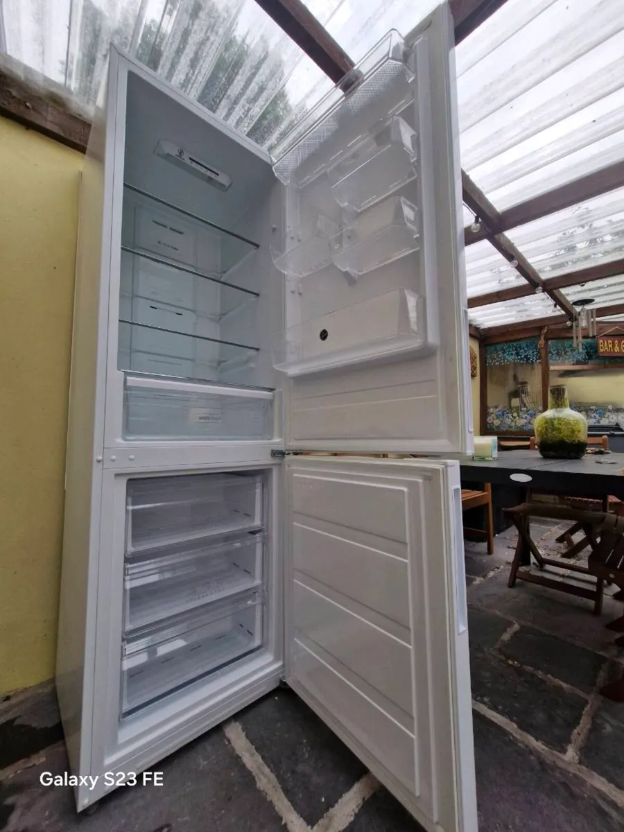 Fridge freezer - Image 4
