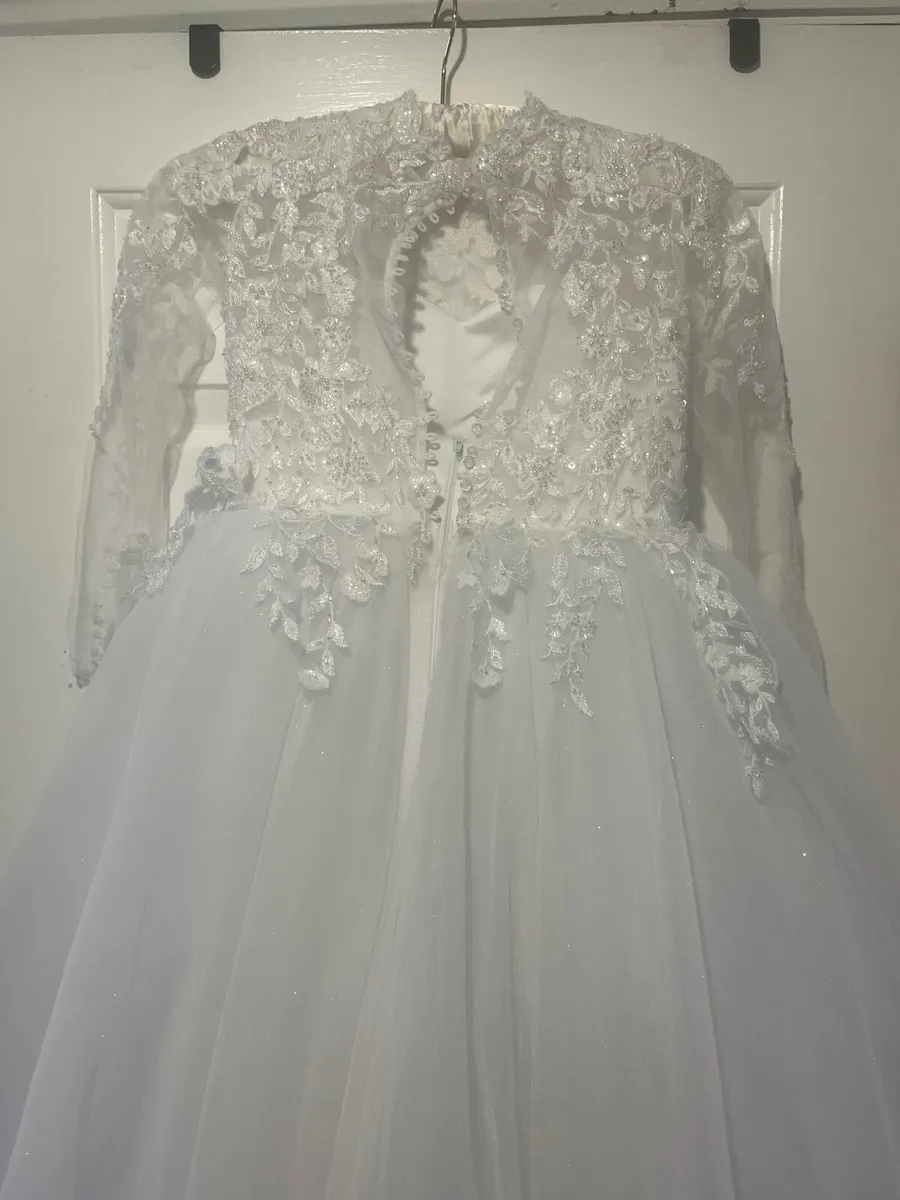 Communion dress - Image 4