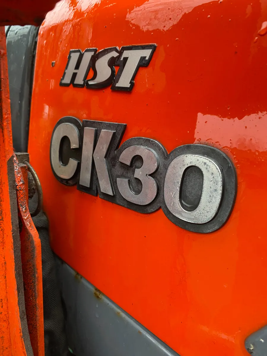 Kioti CK 30 Compact Tractor - Image 2